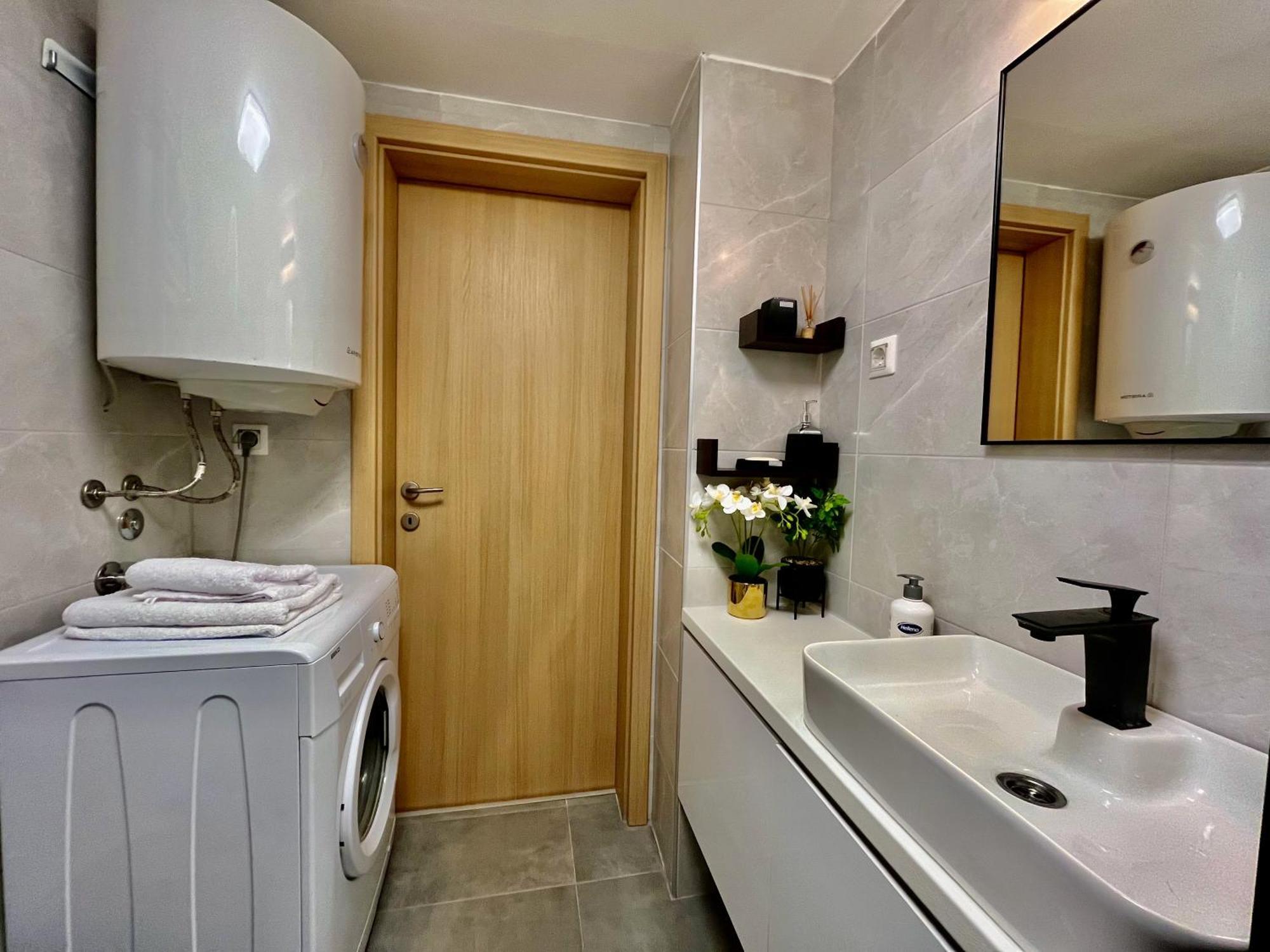 Lifestyle Gallery Apartment Skopje Exterior photo